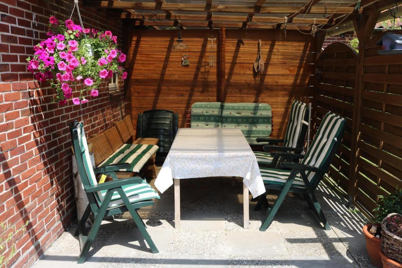 Ferienwohnung Alice Burhave Esterno foto